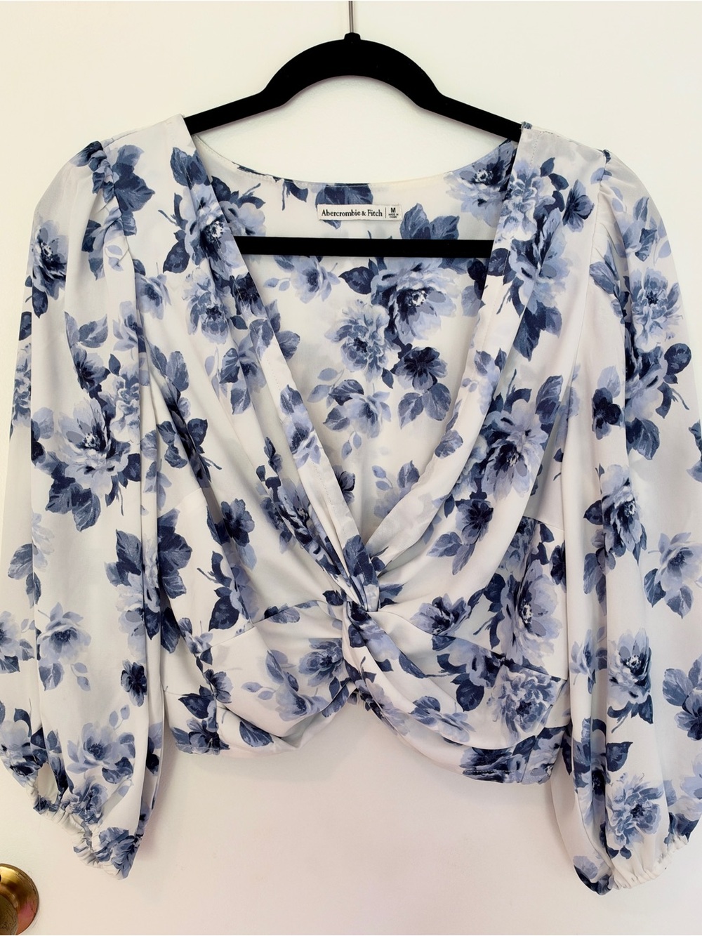 Abercrombie & Fitch Blue Floral Twist-Front Crop Top